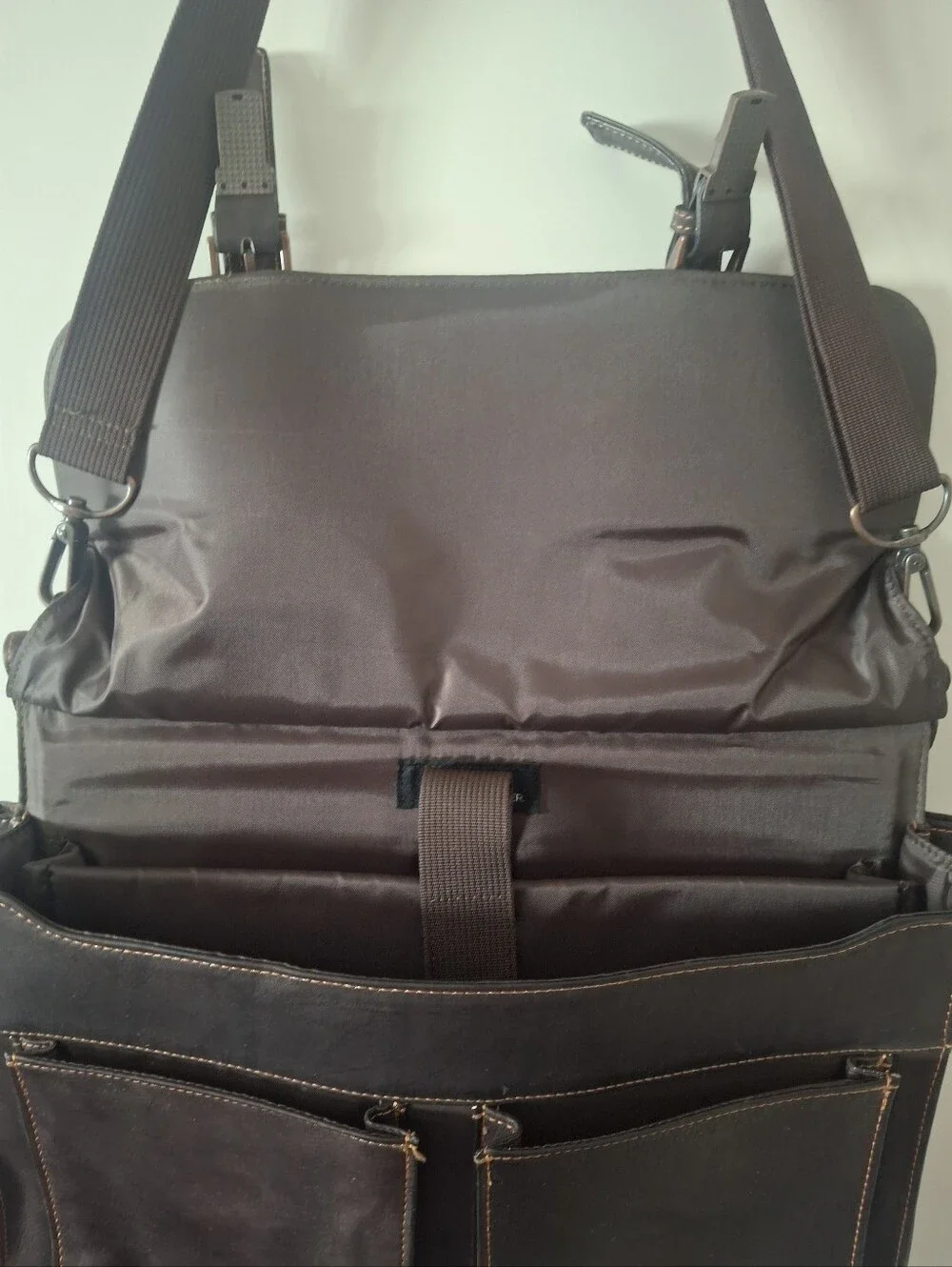 Wilsons Leather classic dark